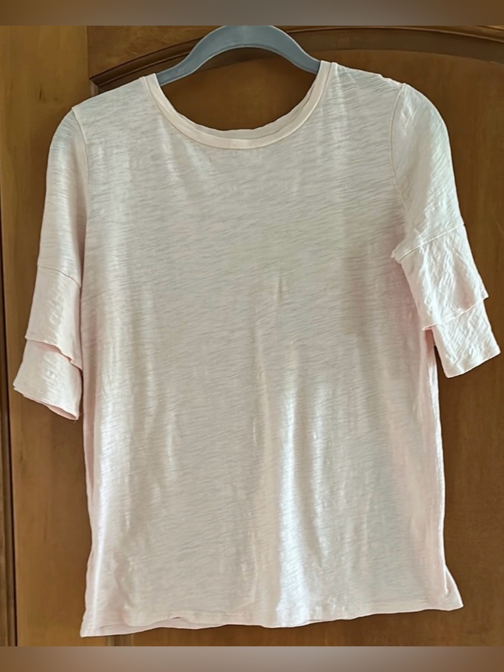 LOFT Vintage Soft Pastel Pink Flutter Ruffle Sleeve Tee XS 🌸